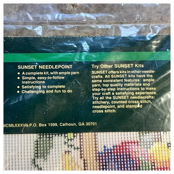 Vintage Sunset Fruit Basket Needlepoint Kit NEW 9 X 12 100% Wool Made In USA - Picture 9 of 9